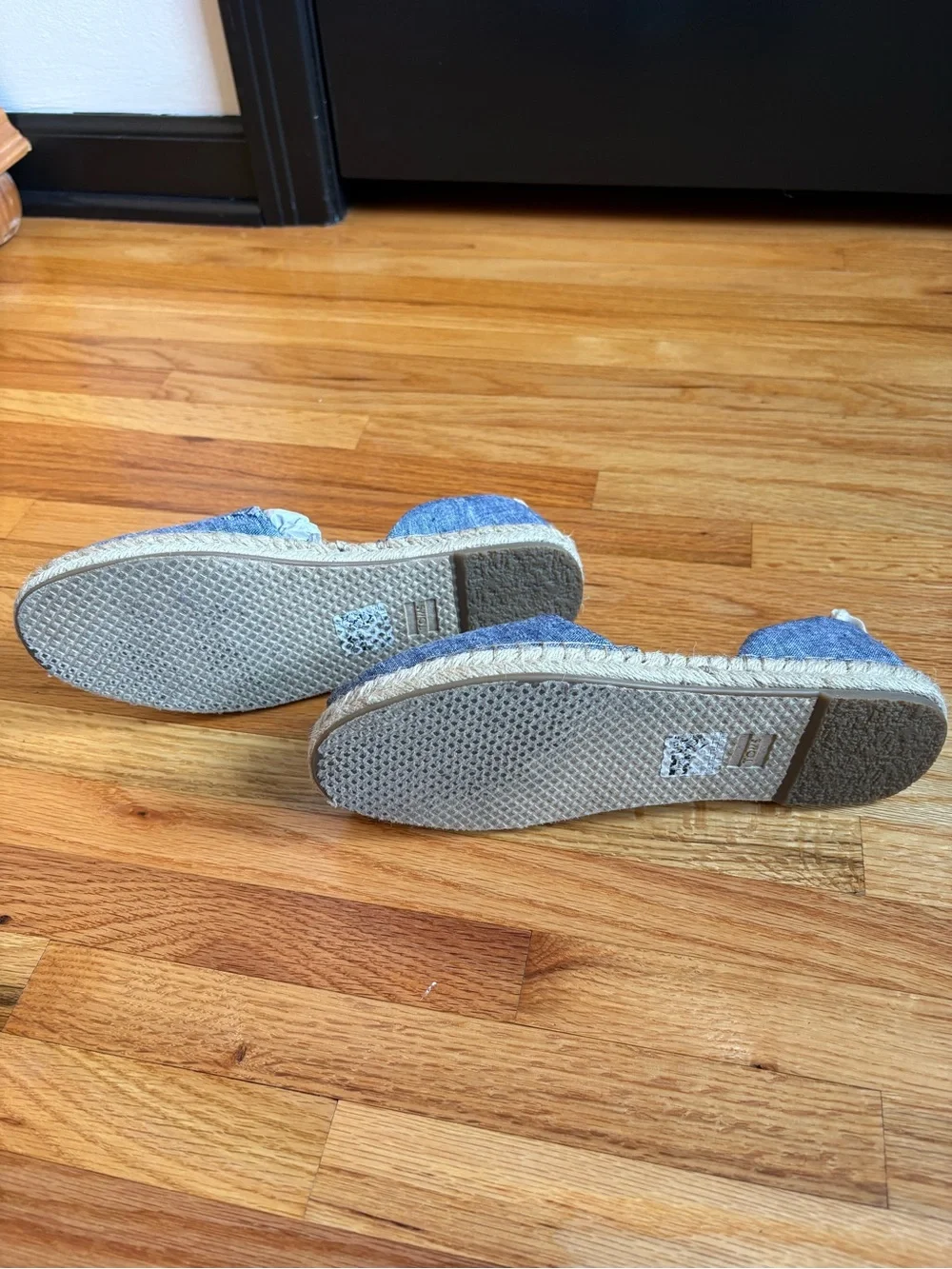 TOMS Women’s Katalina Chambray Espadrille
